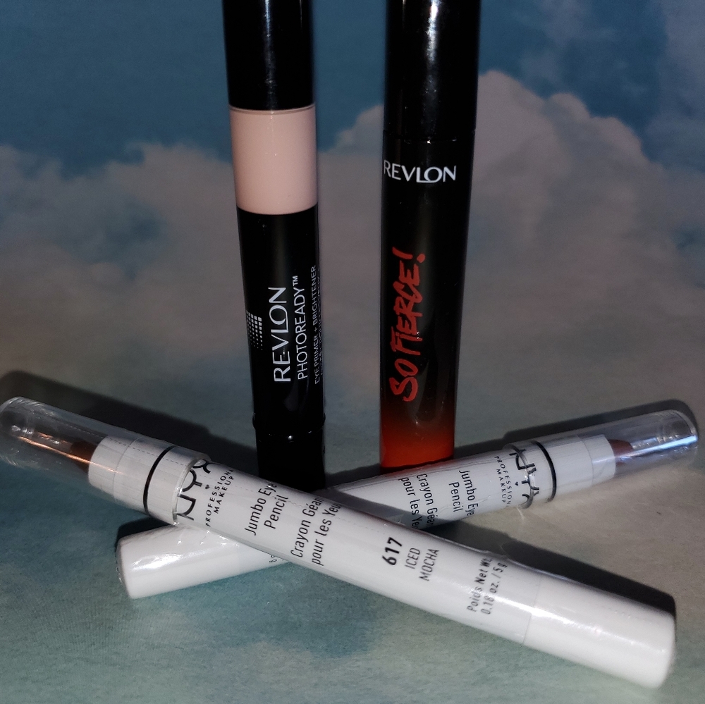 Lot of makeup